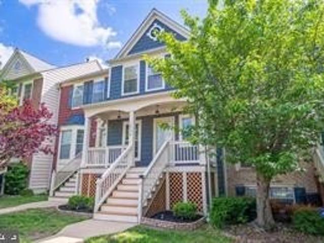 Townhouse for sale in Virginia