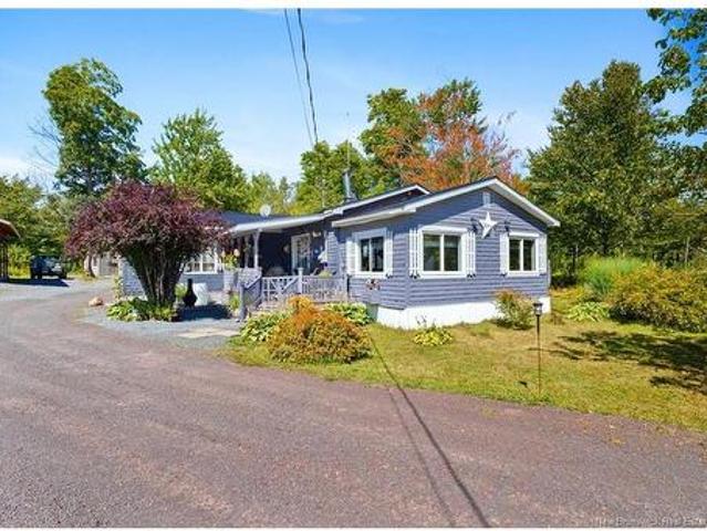 House for sale in Coal Creek, New Brunswick