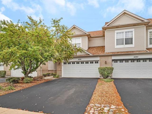 Townhouse for sale in Plainfield, Illinois