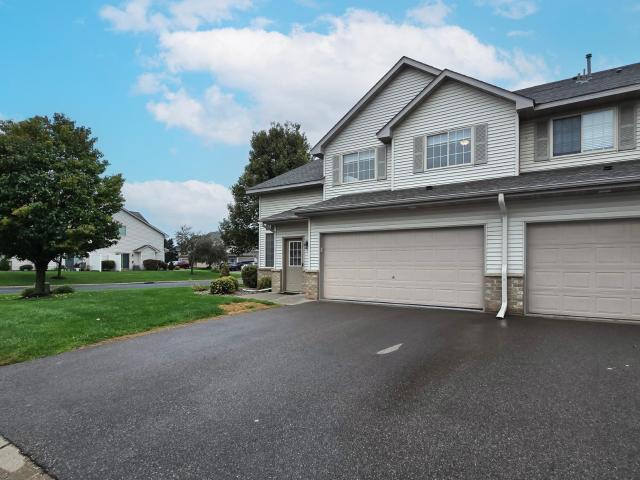 Townhouse for sale in Lakeville, Minnesota