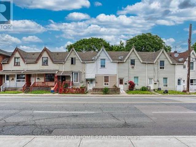 Property for sale in Ancaster, Ontario
