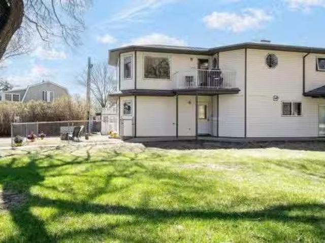 House for sale in Medicine Hat, Alberta