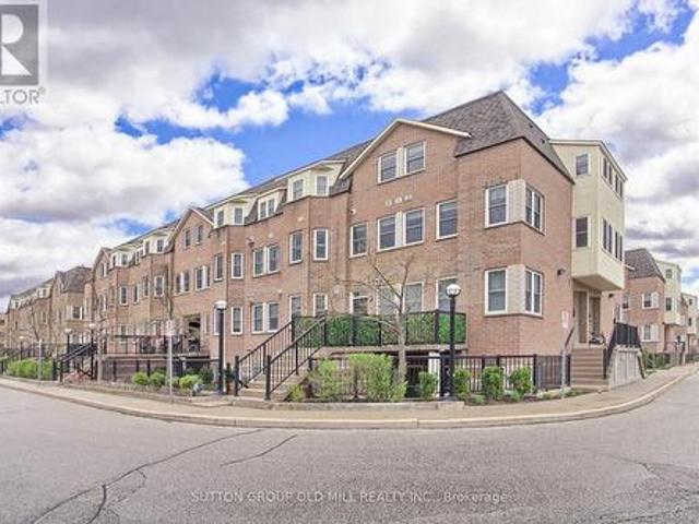 Townhouse for sale in Woburn, Ontario