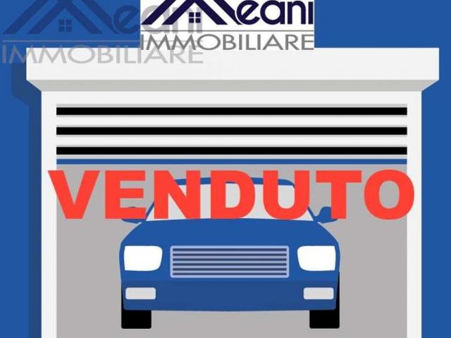 Box in vendita a Locate Triulzi, Lombardia