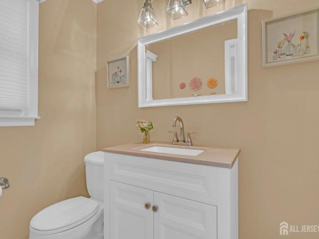House for sale in Middlesex, New Jersey