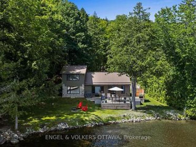 House for sale in Renfrew, Ontario