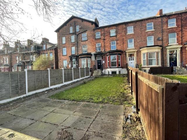 Apartment for rent in Hyde Park, West Yorkshire