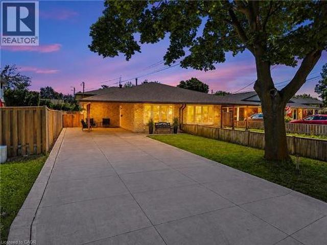 House for sale in Ancaster, Ontario