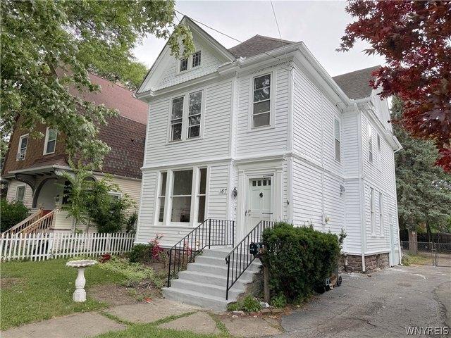 House for sale in Niagara, New York