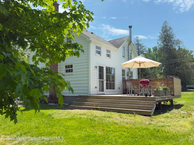 House for sale in Schodack Landing, New York