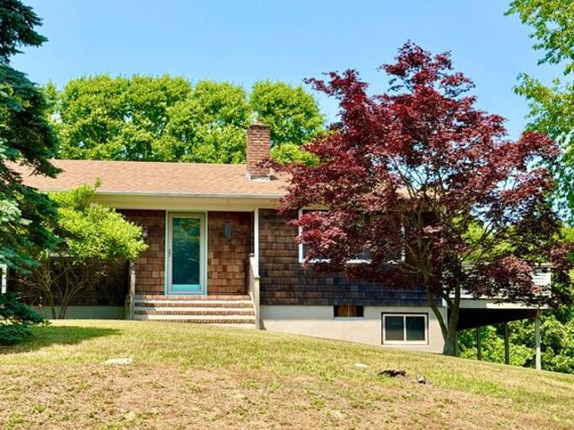 House for sale in Wainscott, New York