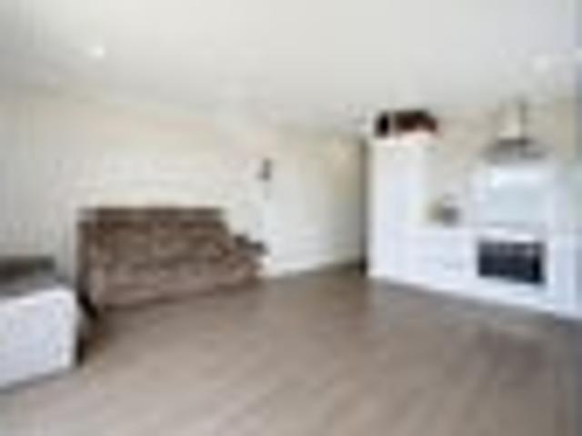 Apartment for sale in Five Cross Roads, Hamilton City