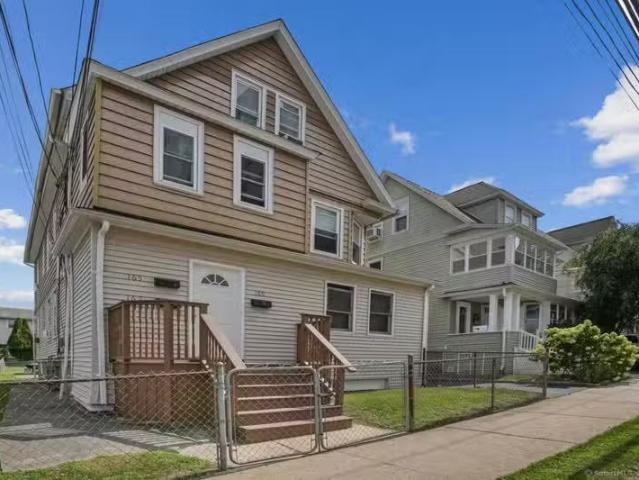 House for sale in Bridgeport
