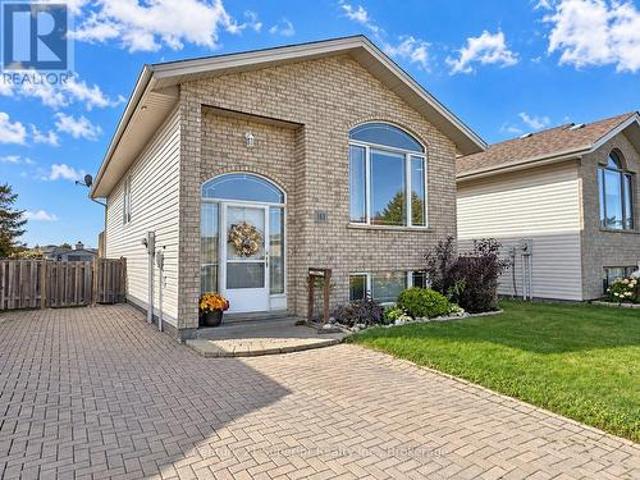 House for sale in Thunder Bay, Ontario