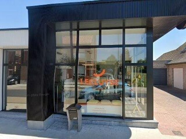 Bureau vente à Iseghem, West-Vlaanderen