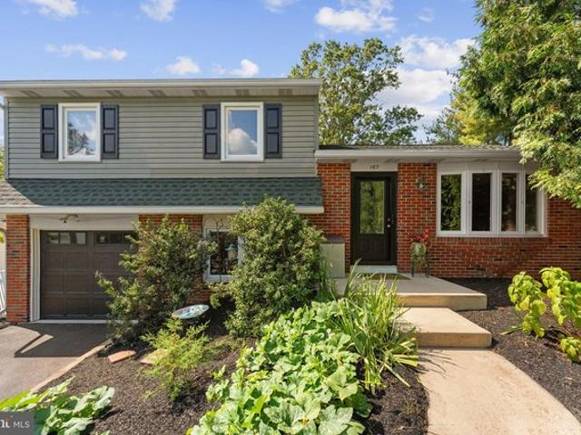House for sale in Red Hill, Pennsylvania