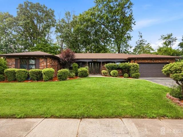 House for sale in Edison, New Jersey