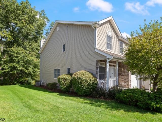 Townhouse for sale in Mazdabrook Preserve, Parsippany-Troy Hills