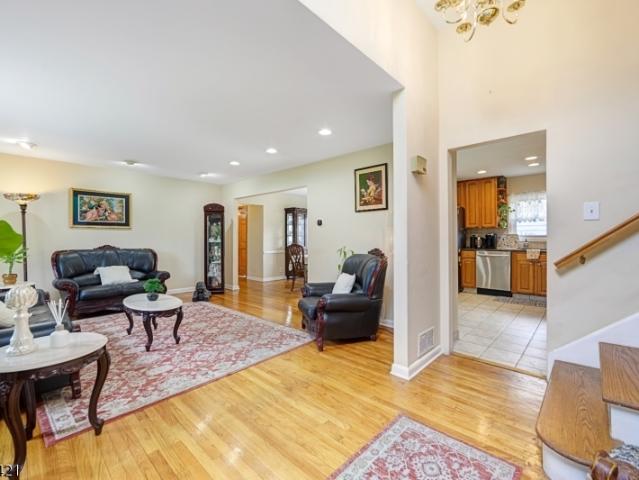 House for sale in Clifton