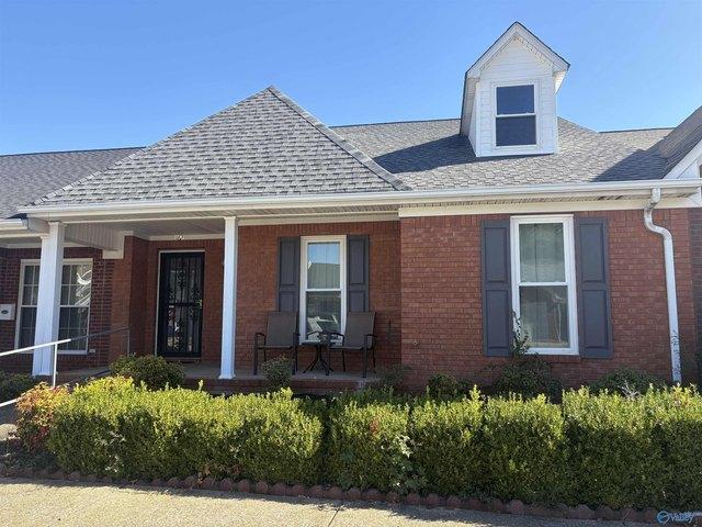 Townhouse for sale in Athens, Alabama