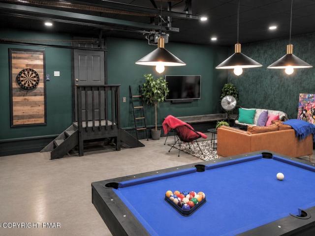 House for sale in Gilbert, Pennsylvania