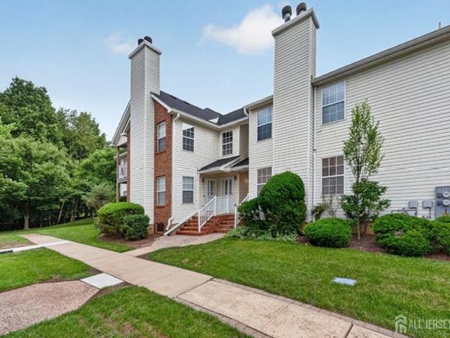Townhouse for sale in Piscataway, New Jersey
