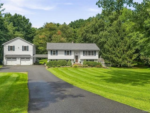 House for sale in Washingtonville, New York