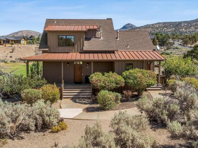 House for sale in Powell Butte, Crook County