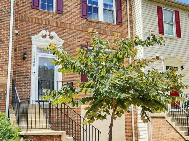Townhouse for sale in Virginia