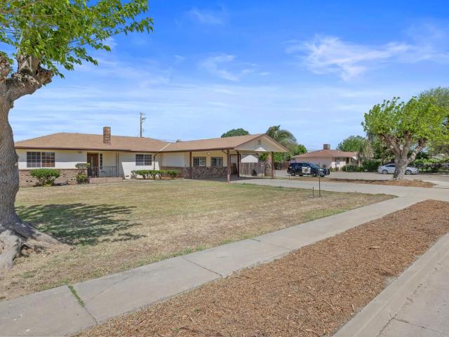 Property for sale in Huron, California