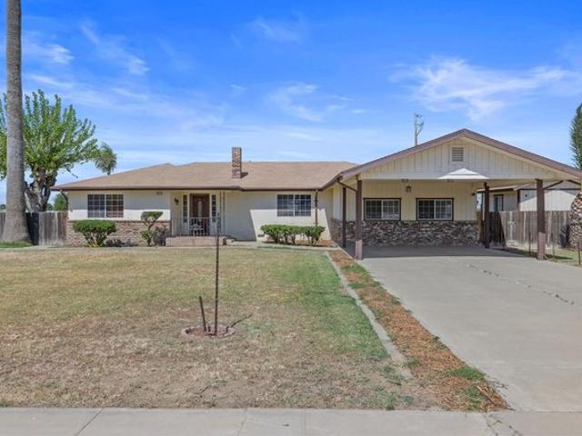 House for sale in Huron, California