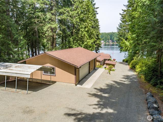 House for sale in Grapeview