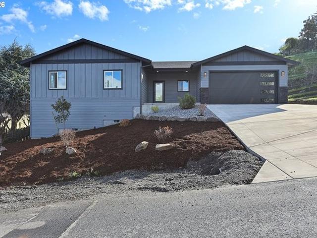 House for sale in Oregonia