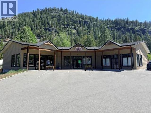 Commercial for rent in Christina Lake, British Columbia