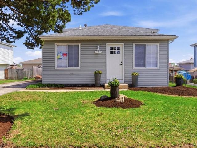 House for sale in Orland Hills, Illinois