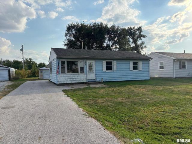 House for sale in Carbon Cliff, Illinois