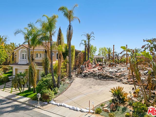 Land for sale in Pacific Palisades Land for sale in Pacific Palisades