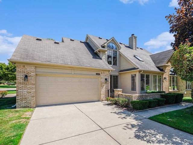 Condo for sale in Macomb, Michigan