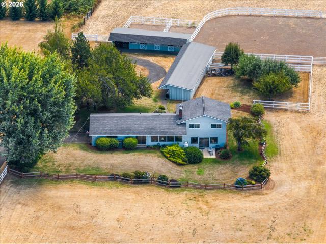 House for sale in Holcomb, Oregon City