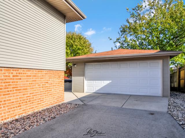 House for sale in Orland Hills, Illinois