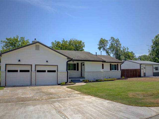 House for sale in Bixby, Oklahoma