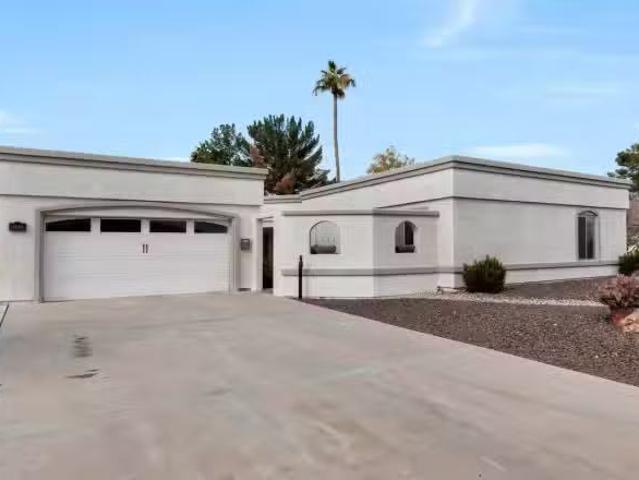 House for sale in Sun City