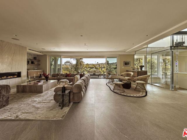 Property for rent in Encino Neighborhood Council District, Canoga Park
