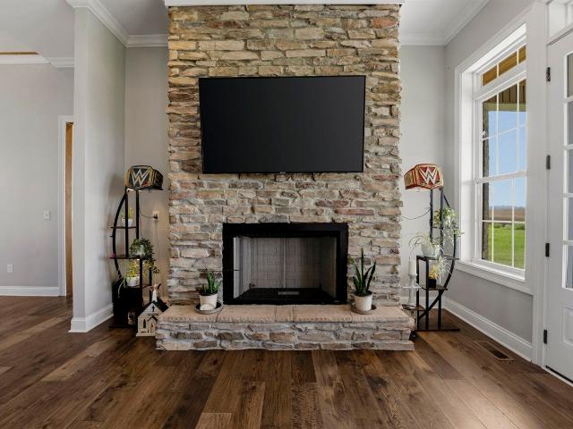 House for sale in Auburn, Logan County