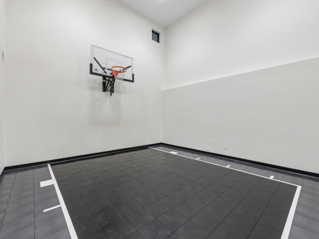 Property for rent in Hennepin, Minnesota