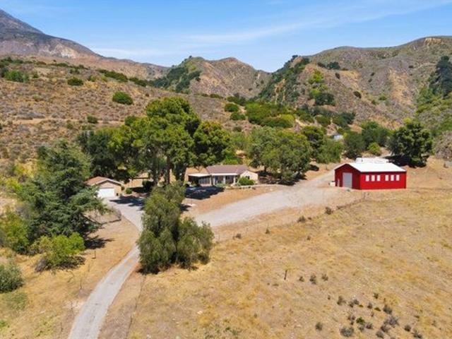 House for sale in Santa Paula, California