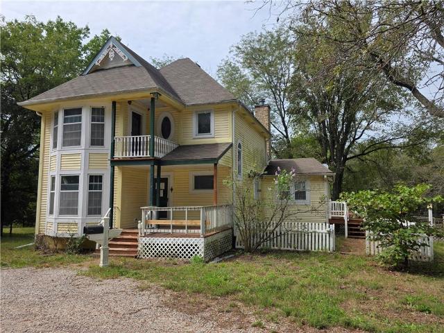 House for sale in Somerset, Paola