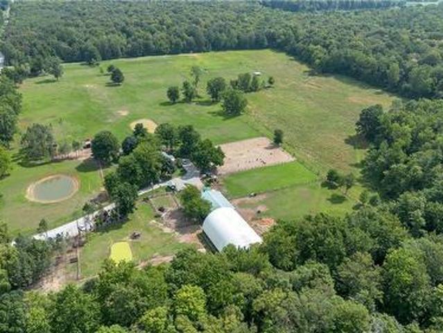 Farm for sale in Ontario