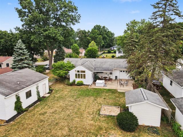 House for sale in Dorr, Dorr Township