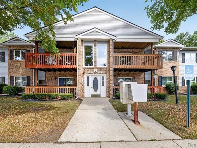 Condo for sale in Westland, Michigan